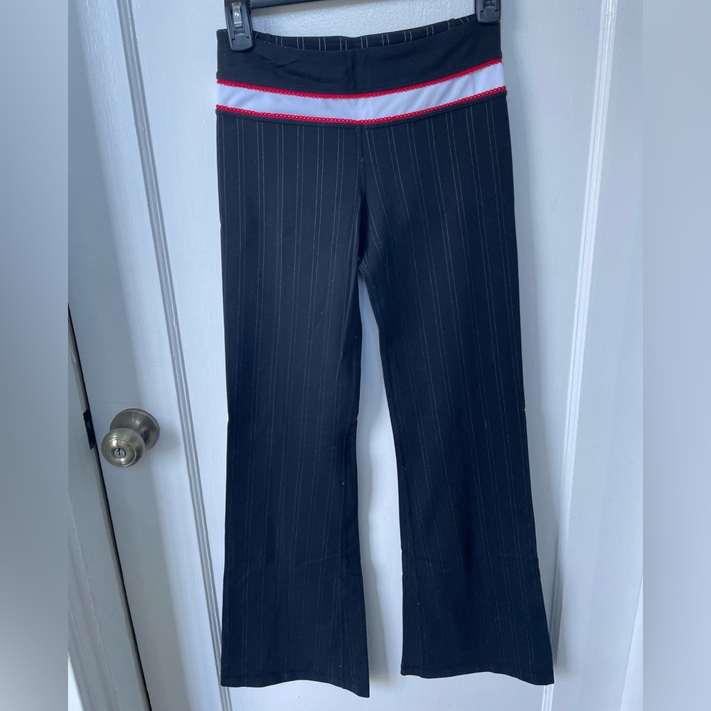 Vintage Lululemon Pinstripe groove pants size 4